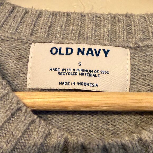 Old Navy Grey Sweater Size Small - Picture 5 of 5